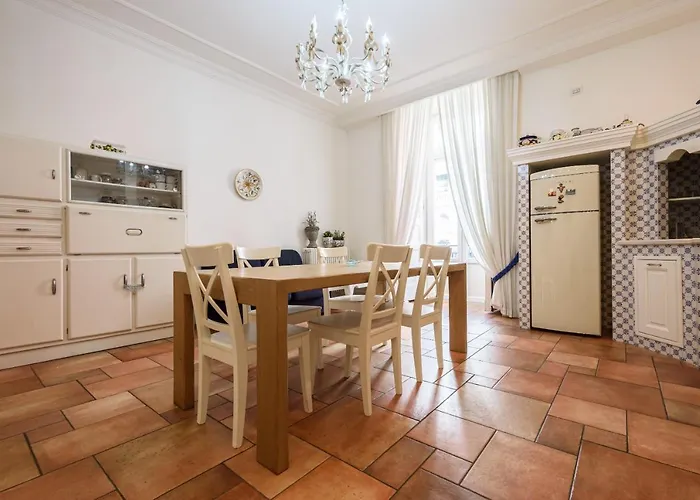 Palazzo Dello Spagnolo Suite