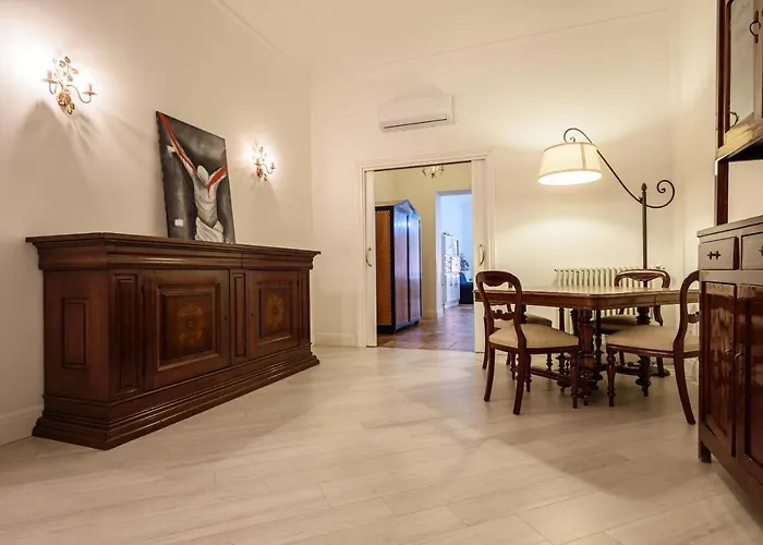 Palazzo Dello Spagnolo Suite