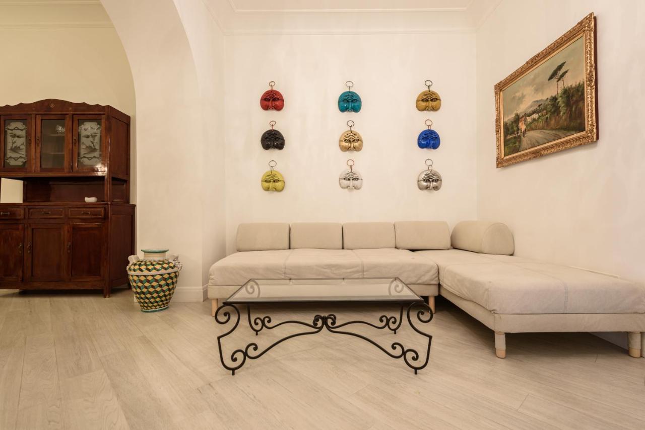 Apartment Palazzo Dello Spagnolo Neapel