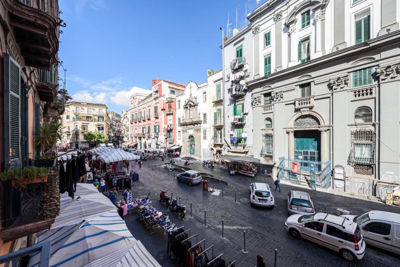 Palazzo Dello Spagnolo Neapel
